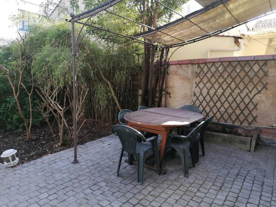 Holiday home Maison Individuelle Au Calme Montreuil (Seine-Saint-Denis)